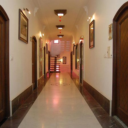 אמריצר Hotel Ishan Villa מראה חיצוני תמונה