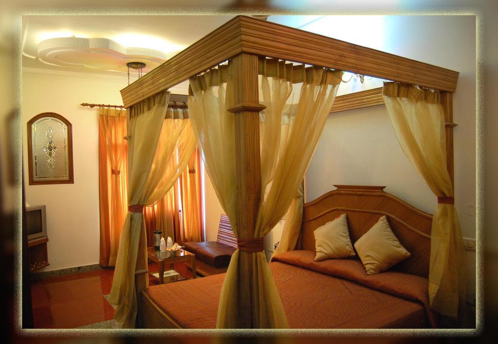 אמריצר Hotel Ishan Villa מראה חיצוני תמונה